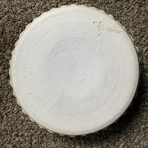 Hand Made Ceramic Pottery Pie Plate - Picture 2 of 3
